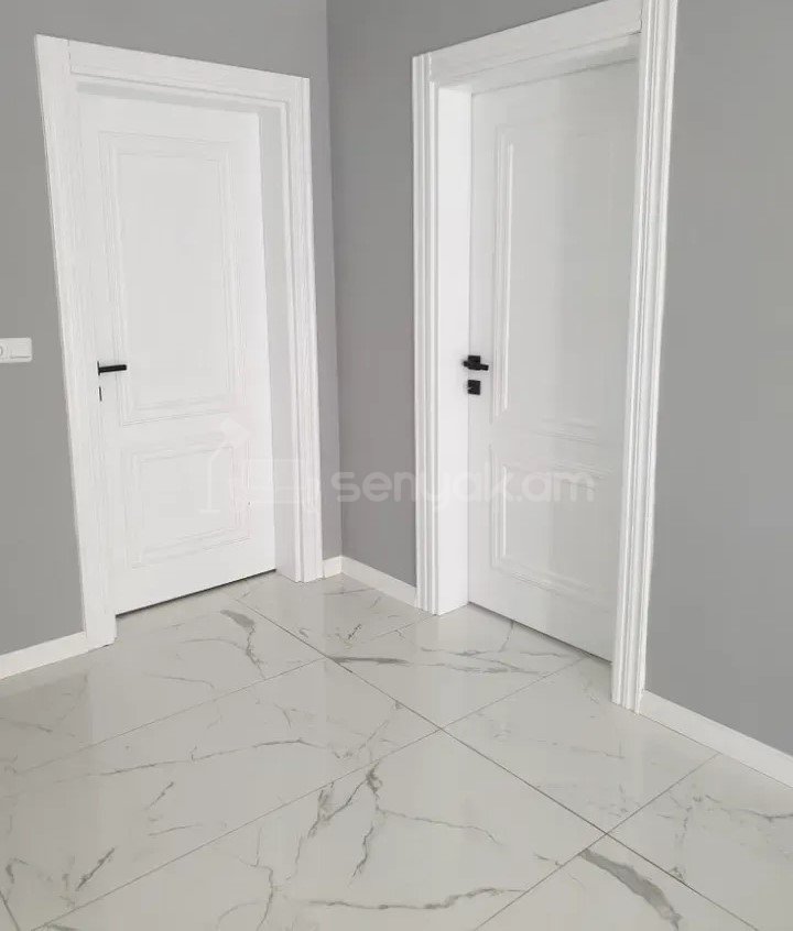 1 Սենյականոց Բնակարան, 35քմ, 1/5 հարկ, Կապիտալ Վերանորոգված