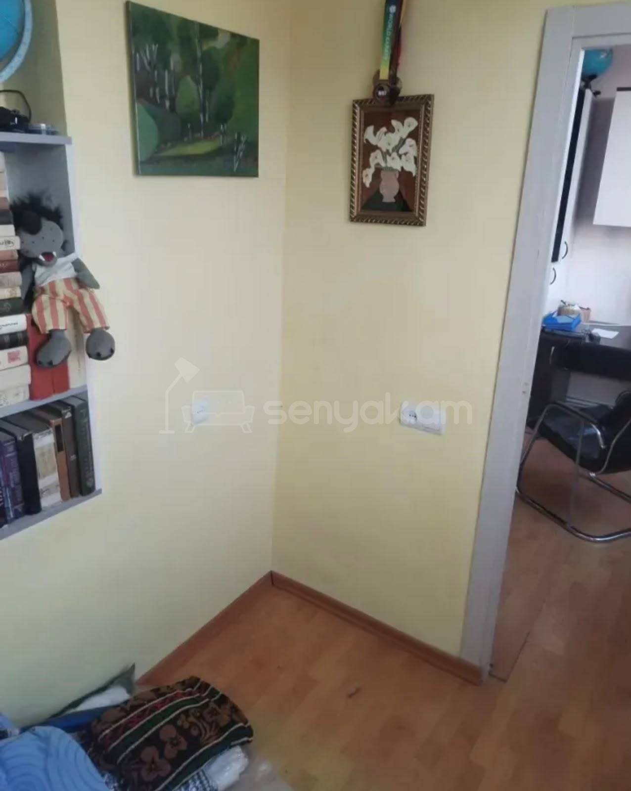 3 Սենյականոց Բնակարան, 70քմ, 9/9 հարկ, Նորմալ Վիճակում, Կահավորված