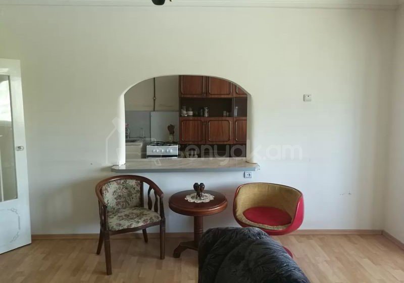 3 Սենյականոց Բնակարան, 73քմ, 5/9 հարկ, Նորմալ Վիճակում