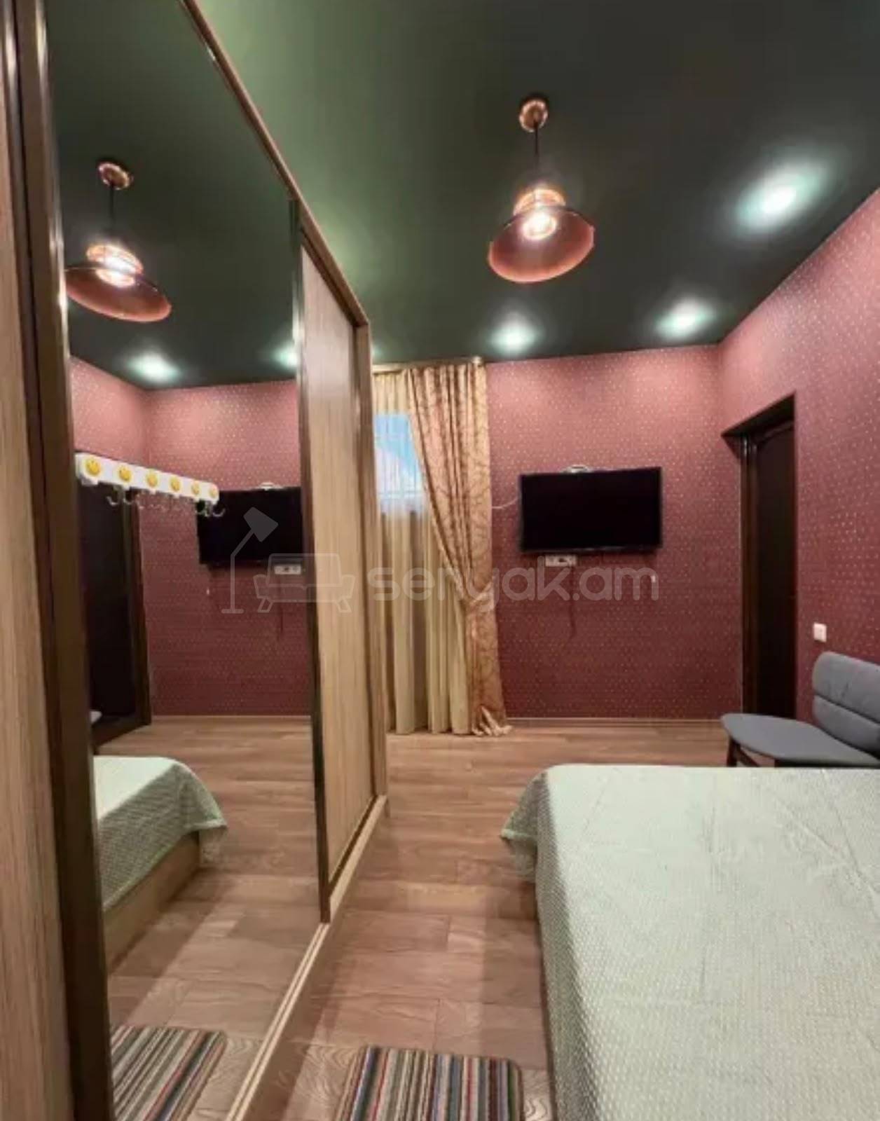 2 Սենյականոց Բնակարան Քարե Շենքում, 60քմ, 1/1 հարկ, Կապիտալ Վերանորոգված, Կահավորված