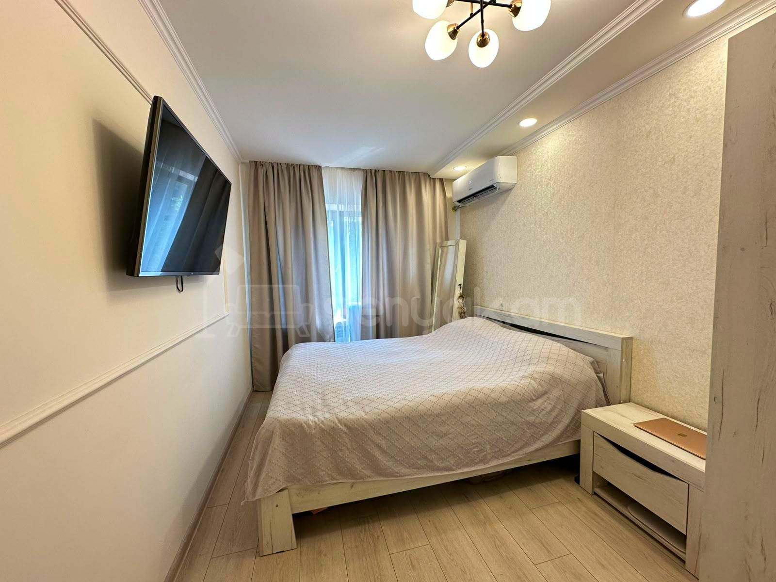 3 Սենյականոց Բնակարան Քարե Շենքում, 59քմ, 4/5 հարկ, Կապիտալ Վերանորոգված