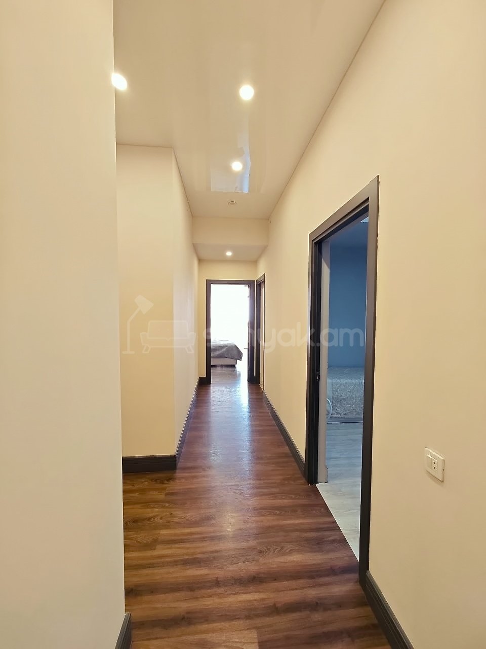 4 Սենյականոց Բնակարան Նորակառույցում, 150քմ, 15/15 հարկ, Դիզայներական Վերանորոգված
