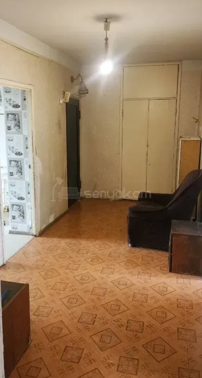 3 Սենյականոց Բնակարան, 85քմ, 5/9 հարկ, Պետական Վիճակում