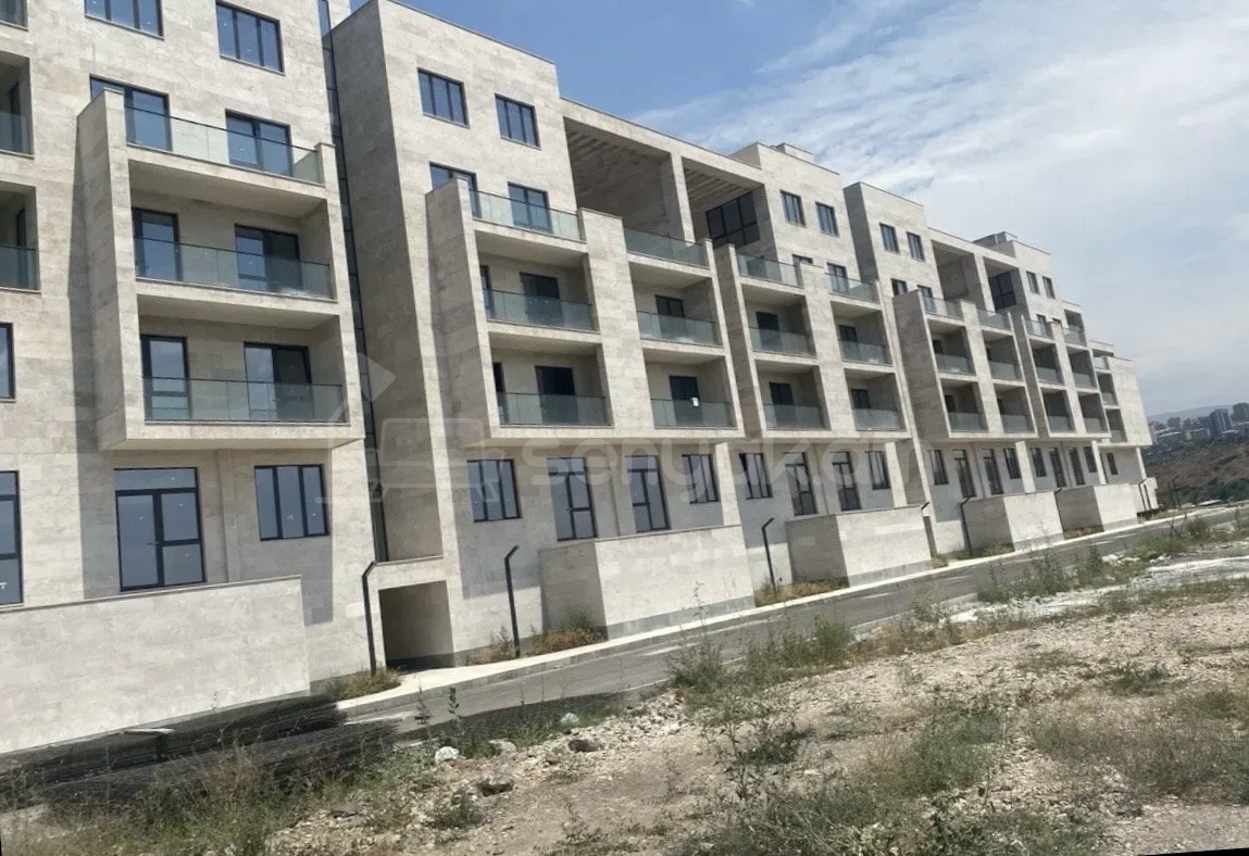 2 Սենյականոց Բնակարան Նորակառույցում, 81քմ, 5/9 հարկ, Զրոյական Վիճակում