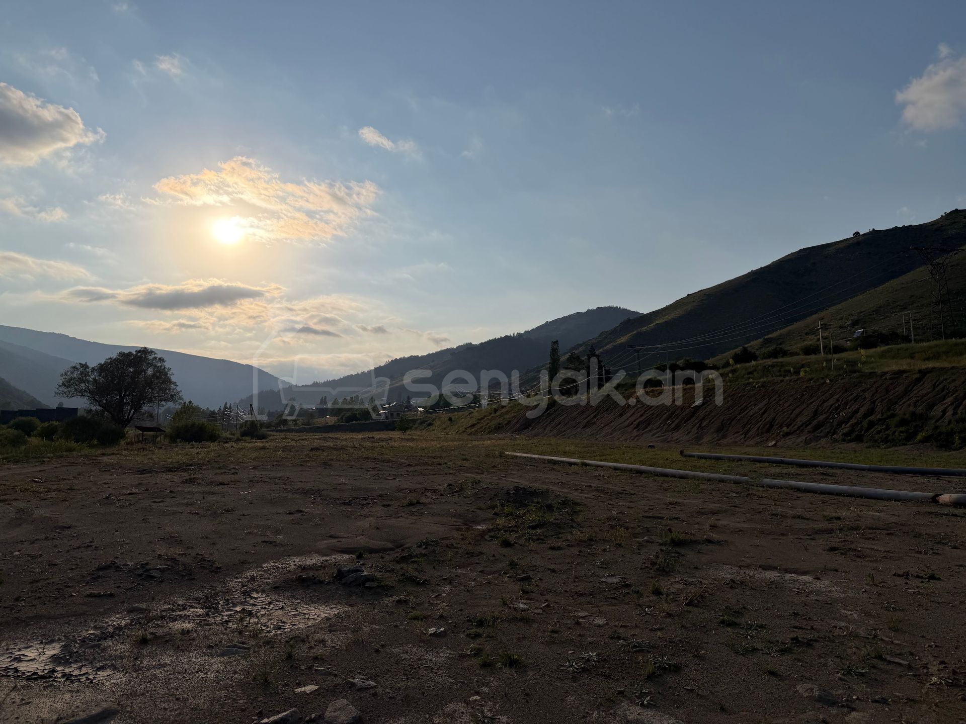 Հողատարածք, 25000քմ