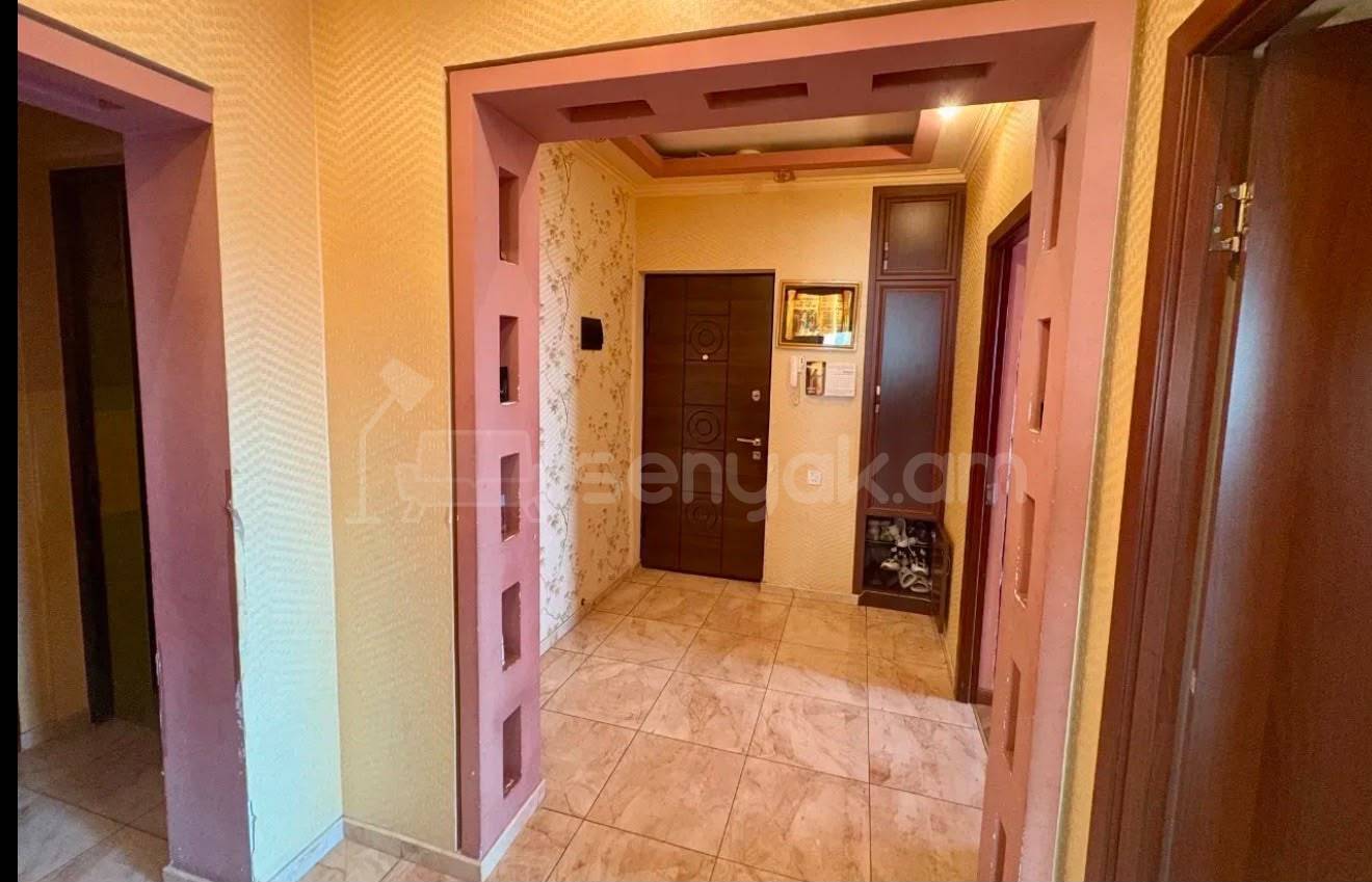 3 Սենյականոց Բնակարան Նորակառույցում, 100քմ, 8/11 հարկ, Նորմալ Վիճակում