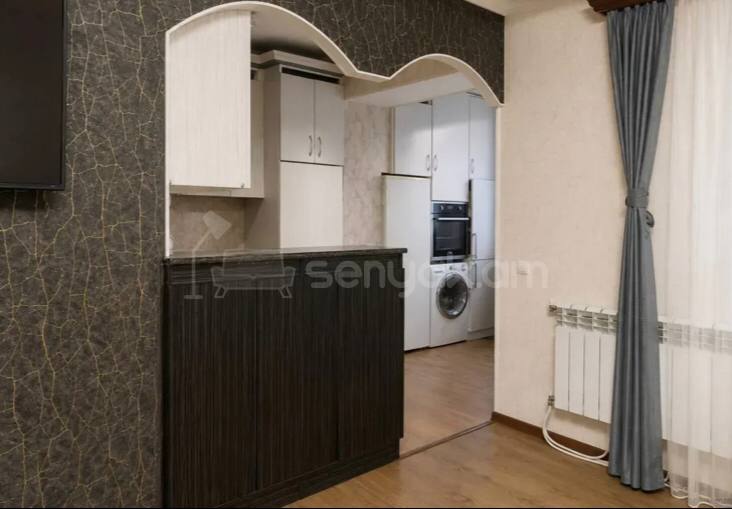 3 Սենյականոց Բնակարան Քարե Շենքում, 58քմ, 1/5 հարկ, Կոսմետիկ Վերանորոգված