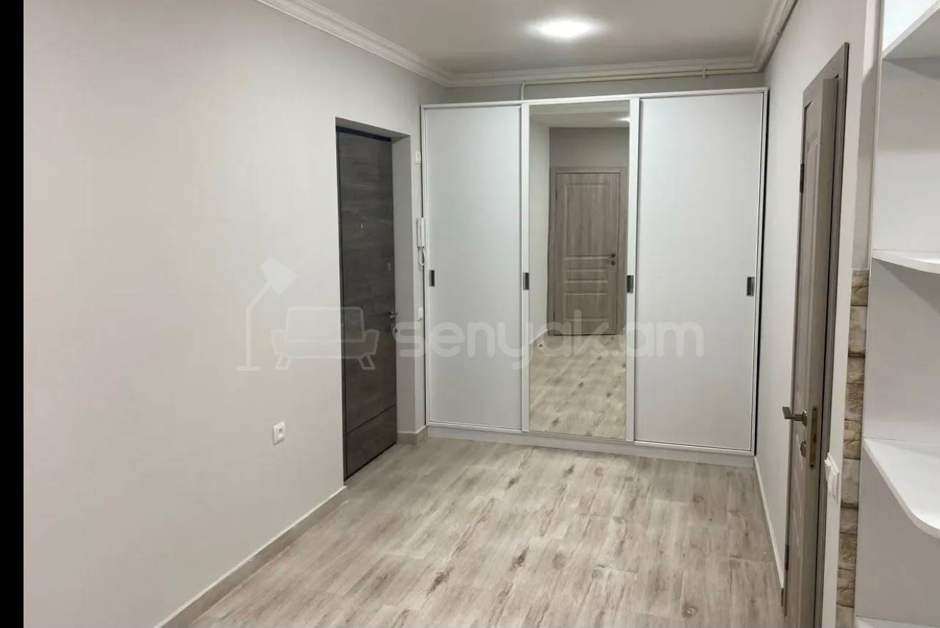 3 Սենյականոց Բնակարան Նորակառույցում, 71քմ, 2/12 հարկ, Կապիտալ Վերանորոգված