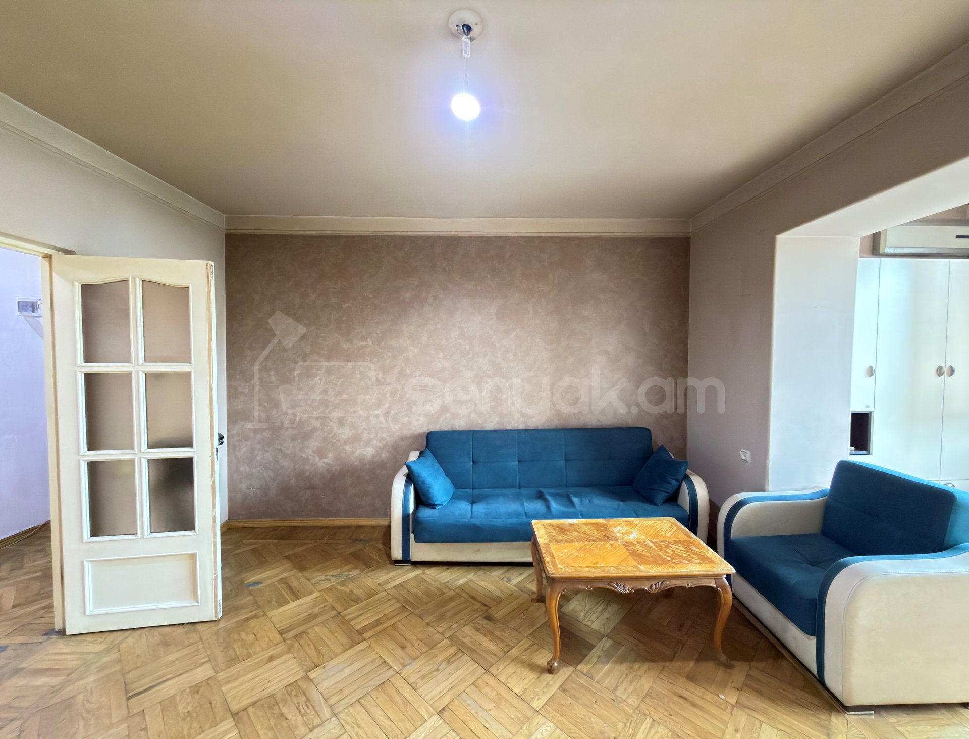 2 Սենյականոց Բնակարան Քարե Շենքում, 71քմ, 6/6 հարկ, Նորմալ Վիճակում