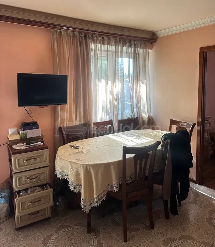 2 Սենյականոց Բնակարան Քարե Շենքում, 45քմ, 3/5 հարկ, Կապիտալ Վերանորոգված