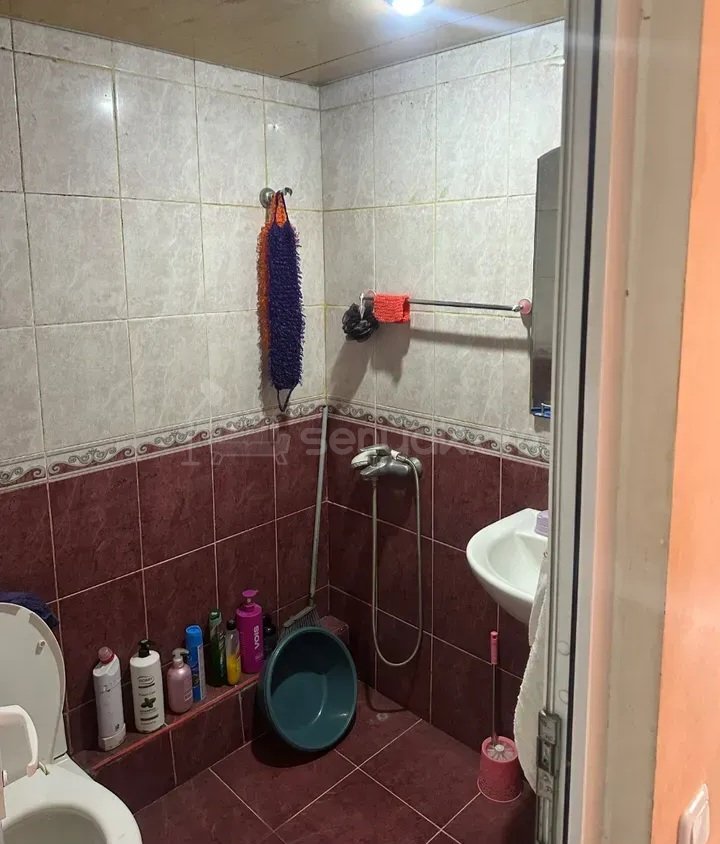 2 Սենյականոց Բնակարան Քարե Շենքում, 45քմ, 3/5 հարկ, Կապիտալ Վերանորոգված