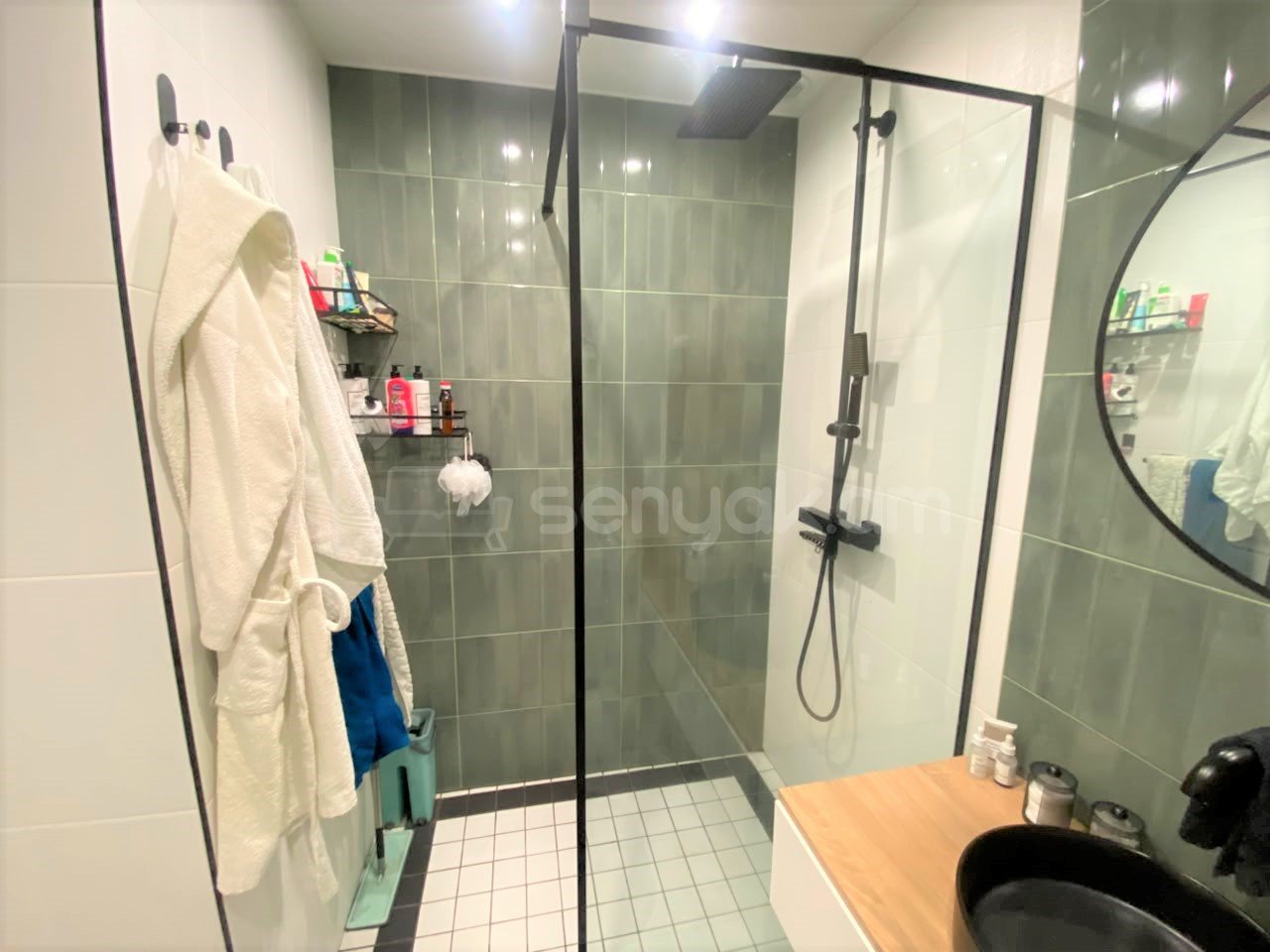 2 Սենյականոց Բնակարան Քարե Շենքում, 54քմ, 1/4 հարկ, Կապիտալ Վերանորոգված