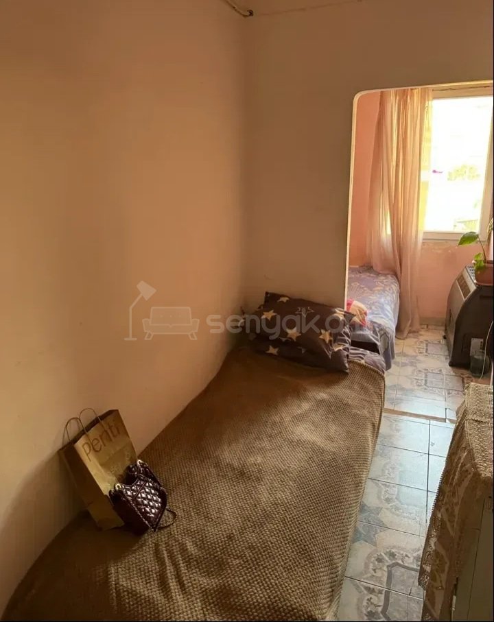 2 Սենյականոց Բնակարան Քարե Շենքում, 43քմ, 4/4 հարկ, Կապիտալ Վերանորոգված, Կահավորված