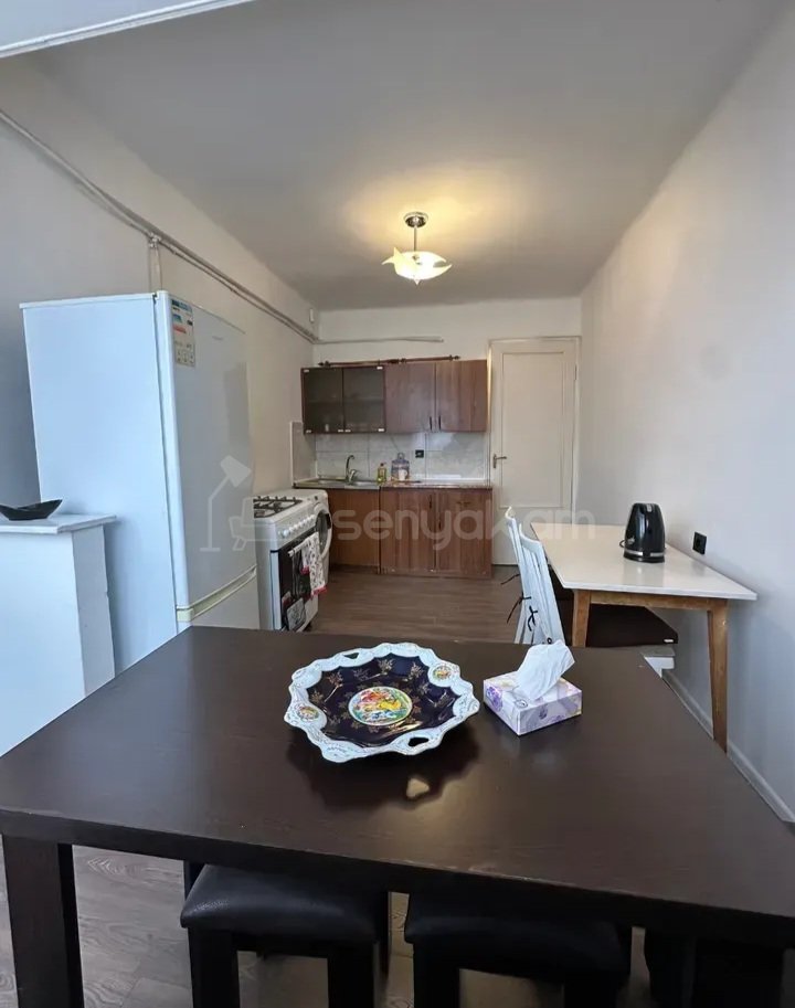1 Սենյականոց Բնակարան Քարե Շենքում, 41քմ, 10/14 հարկ, Կապիտալ Վերանորոգված, Կահավորված