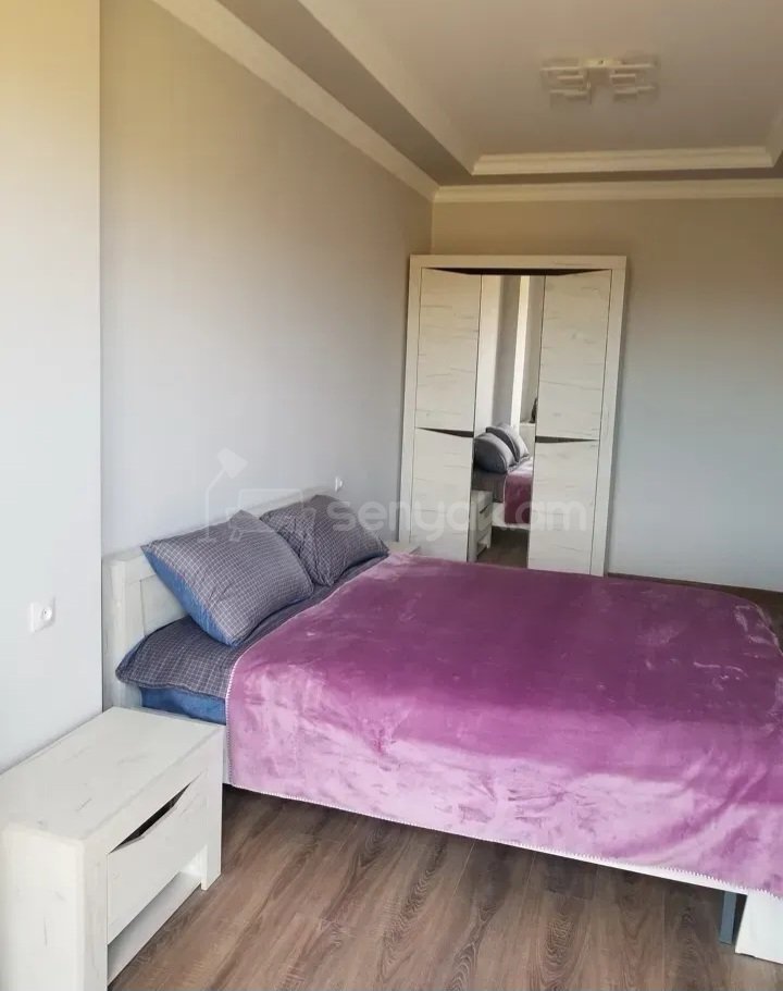 2 Սենյականոց Բնակարան Քարե Շենքում, 41քմ, 5/7 հարկ, Կապիտալ Վերանորոգված, Կահավորված