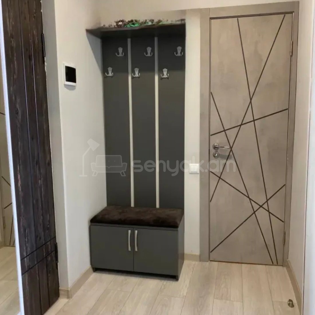 2 Սենյականոց Բնակարան, 40քմ, 9/10 հարկ, Կապիտալ Վերանորոգված