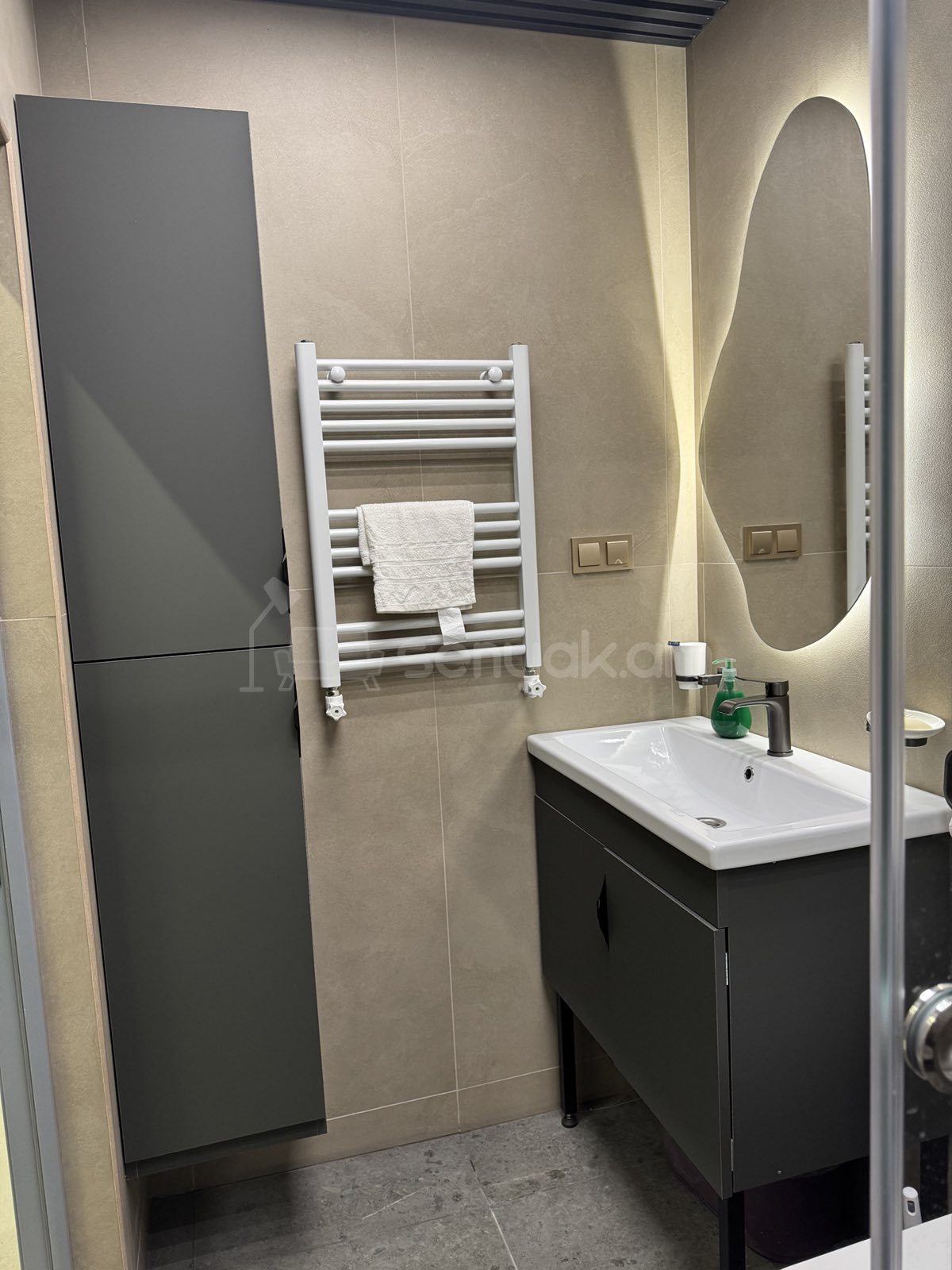 2 Սենյականոց Բնակարան, 57քմ, 14/18 հարկ, Դիզայներական Վերանորոգված, Կահավորված, Արևկող