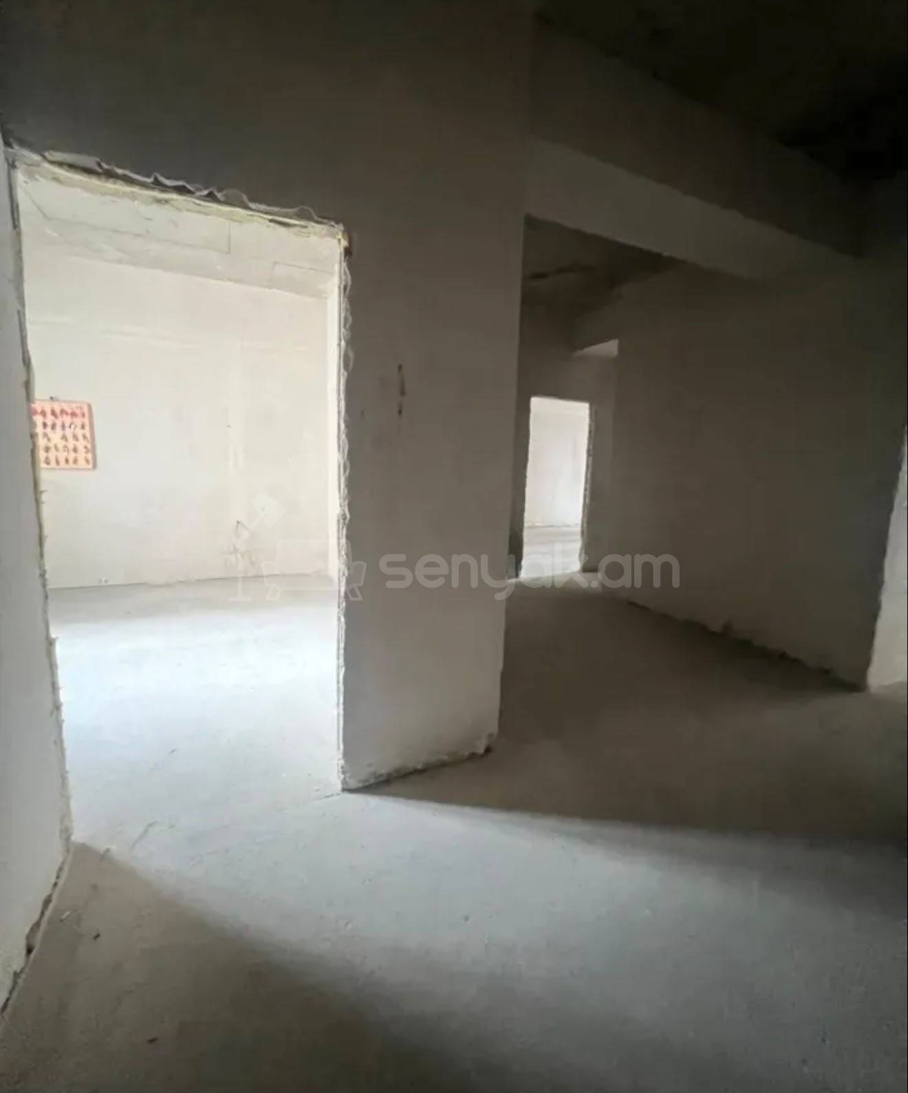 4 Սենյականոց Բնակարան Նորակառույցում, 115քմ, 2/15 հարկ, Զրոյական Վիճակում