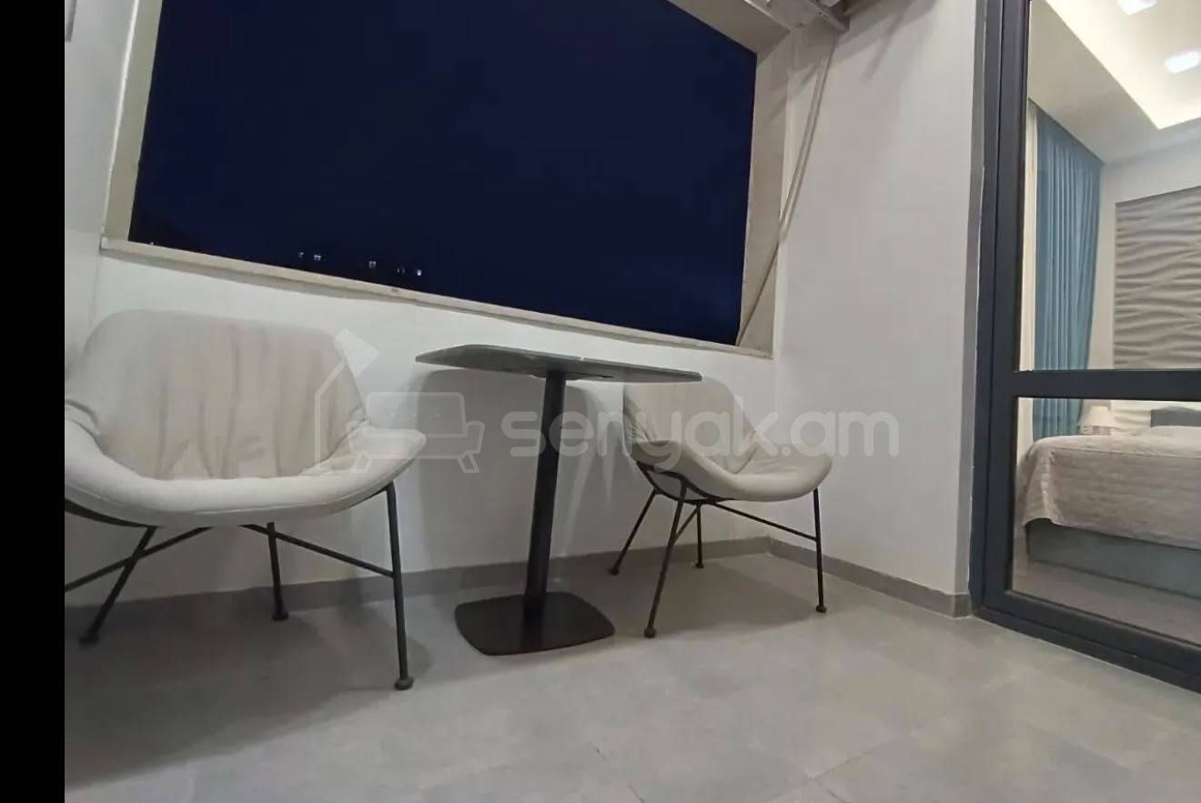 3 Սենյականոց Բնակարան Նորակառույցում, 70քմ, 3/17 հարկ, Դիզայներական Վերանորոգված