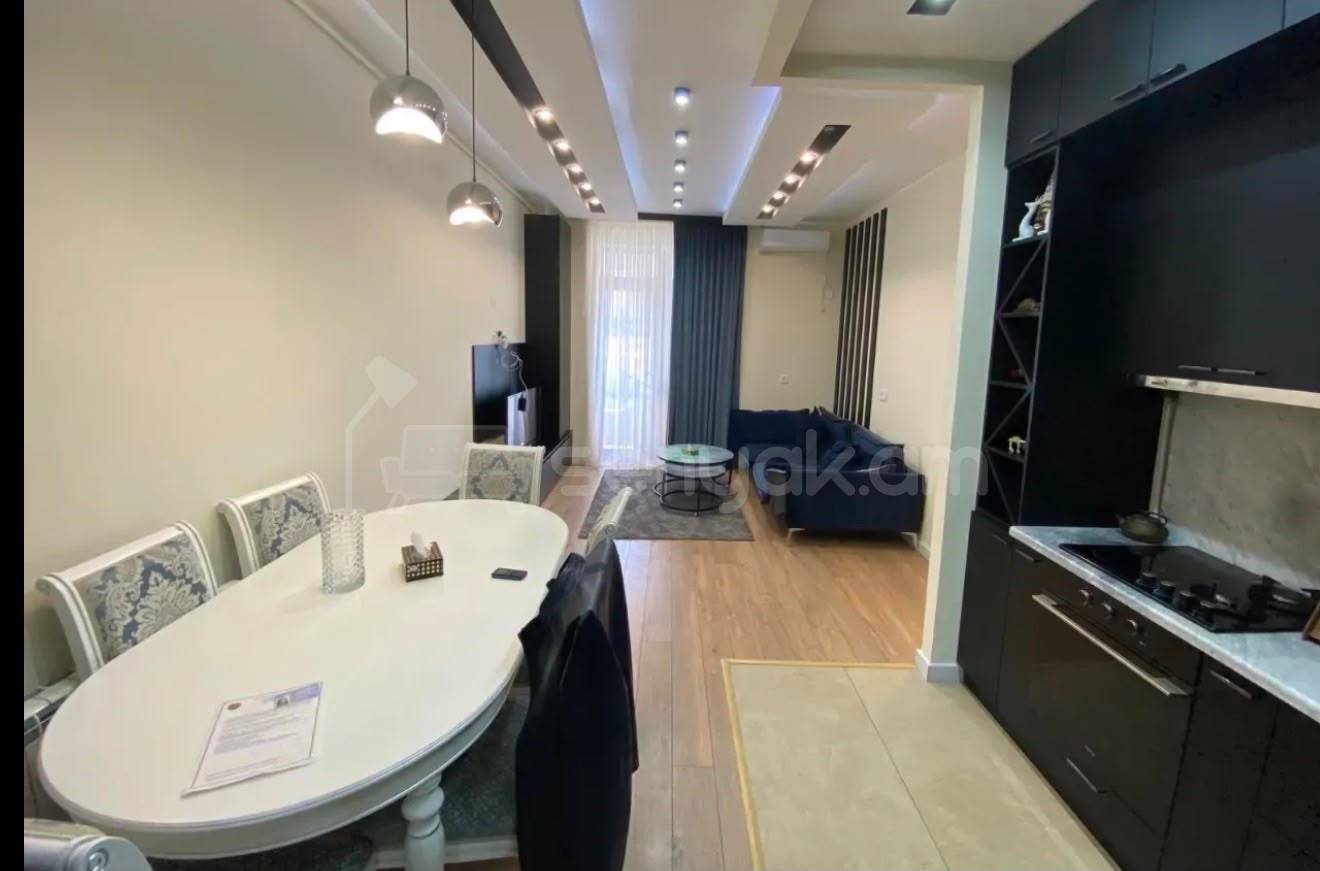3 Սենյականոց Բնակարան Նորակառույցում, 70քմ, 3/17 հարկ, Դիզայներական Վերանորոգված