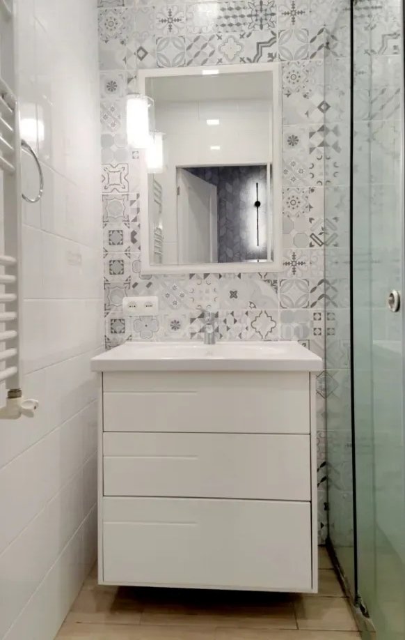 3 Սենյականոց Բնակարան Քարե Շենքում, 60քմ, 4/4 հարկ, Կապիտալ Վերանորոգված, Կահավորված, Արևկող