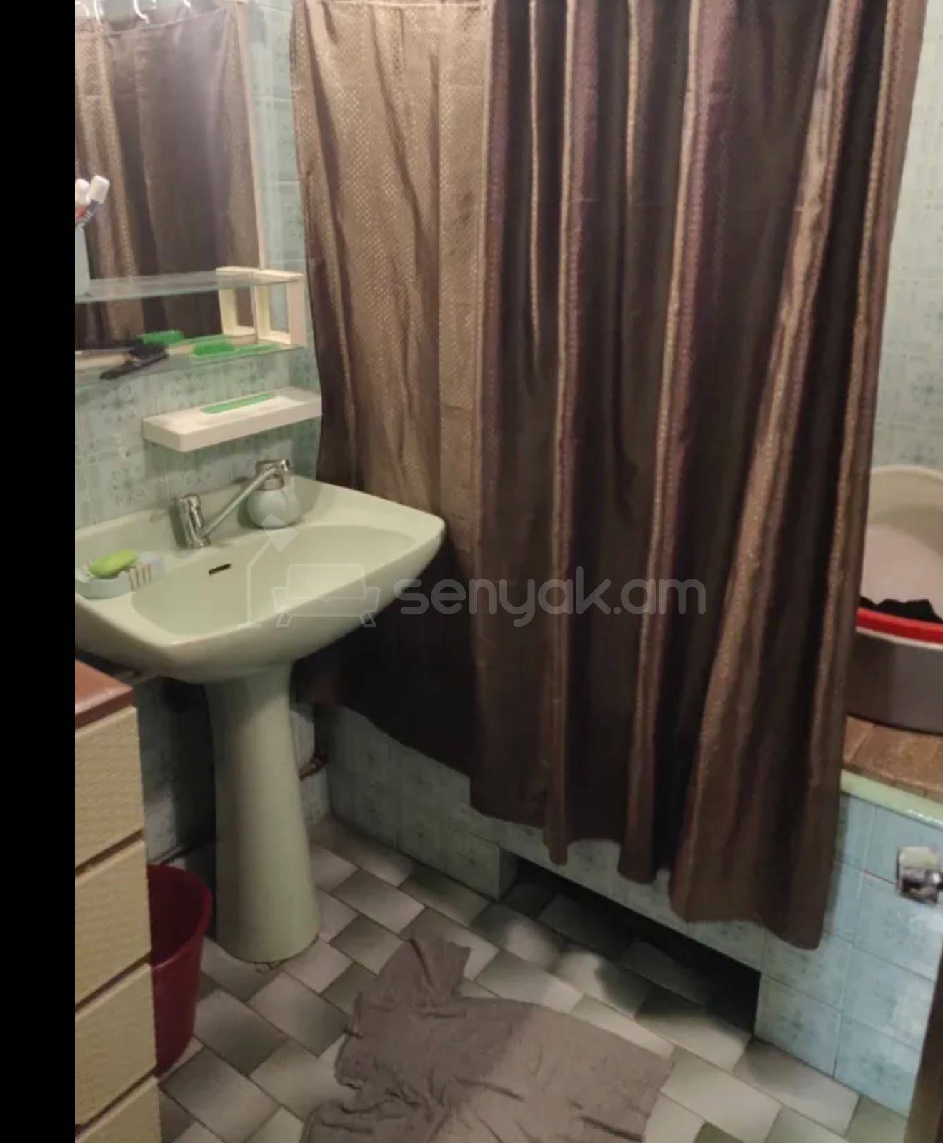 4 Սենյականոց Բնակարան, 89քմ, 2/9 հարկ, Կոսմետիկ Վերանորոգված