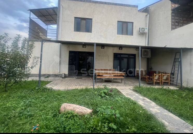 5 Սենյականոց Սեփական Տուն, 213քմ, Դիզայներական Վերանորոգված