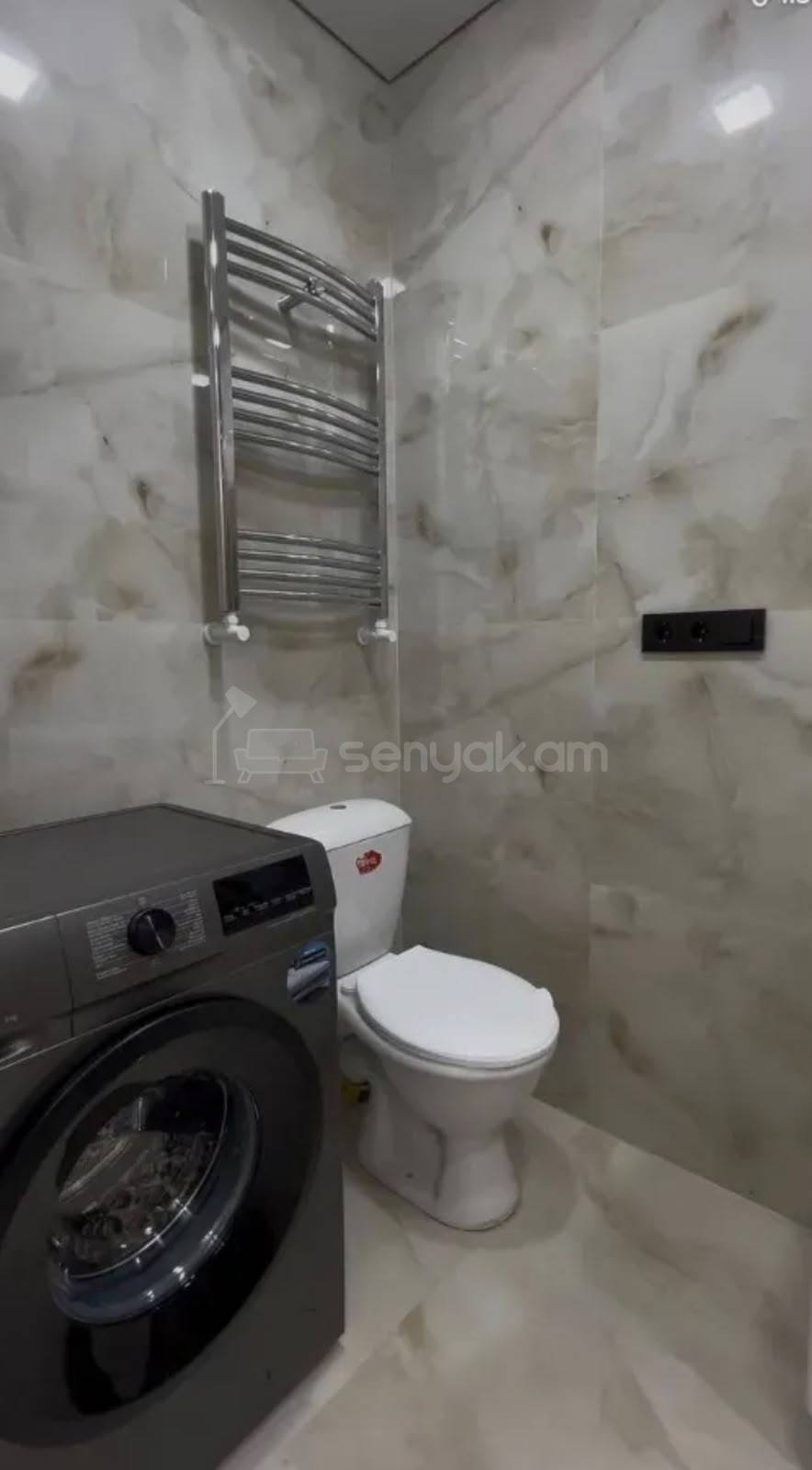 4 Սենյականոց Բնակարան Նորակառույցում, 104քմ, 7/16 հարկ, Կապիտալ Վերանորոգված