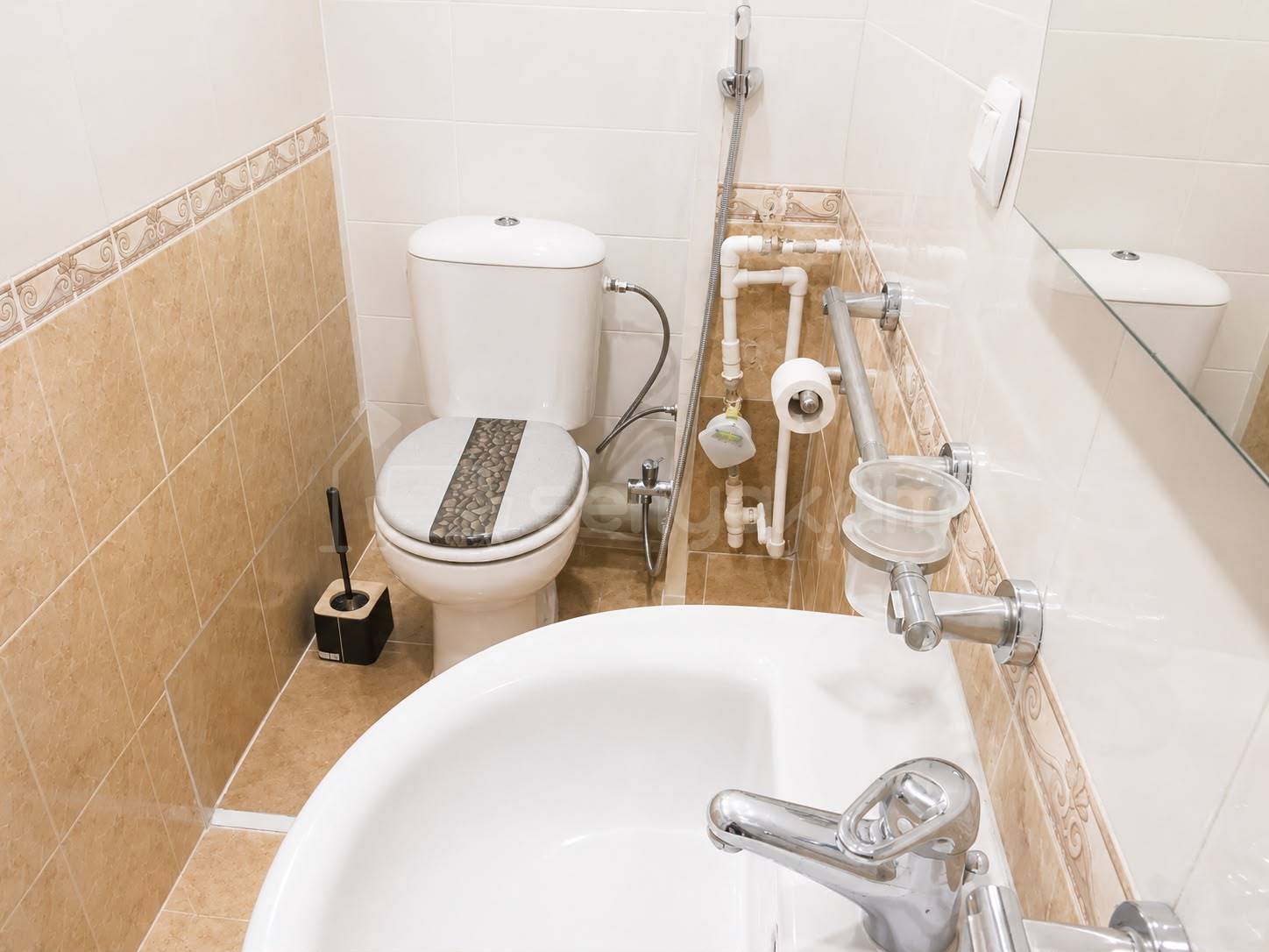 4 Սենյականոց Բնակարան Քարե Շենքում, 113քմ, 2/5 հարկ, Կապիտալ Վերանորոգված