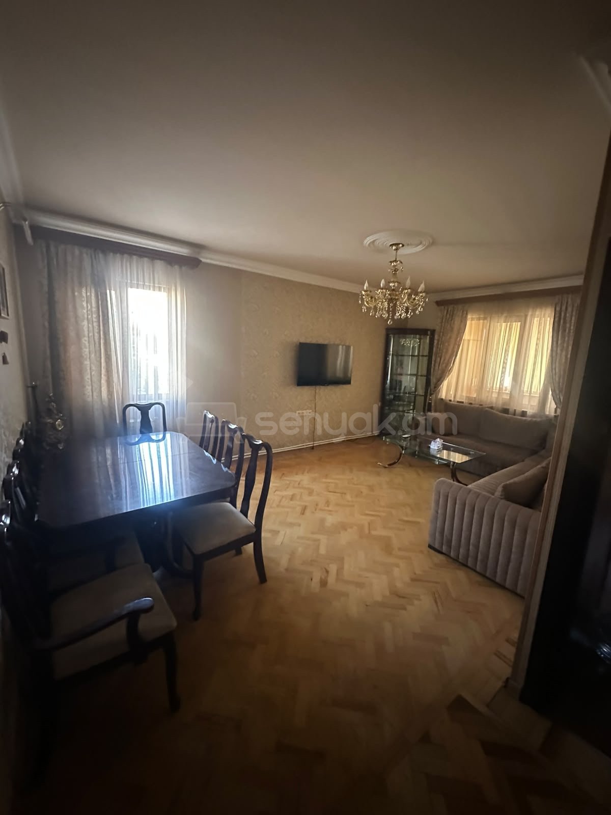 3 Սենյականոց Բնակարան Քարե Շենքում, 80քմ, 5/9 հարկ, Կապիտալ Վերանորոգված
