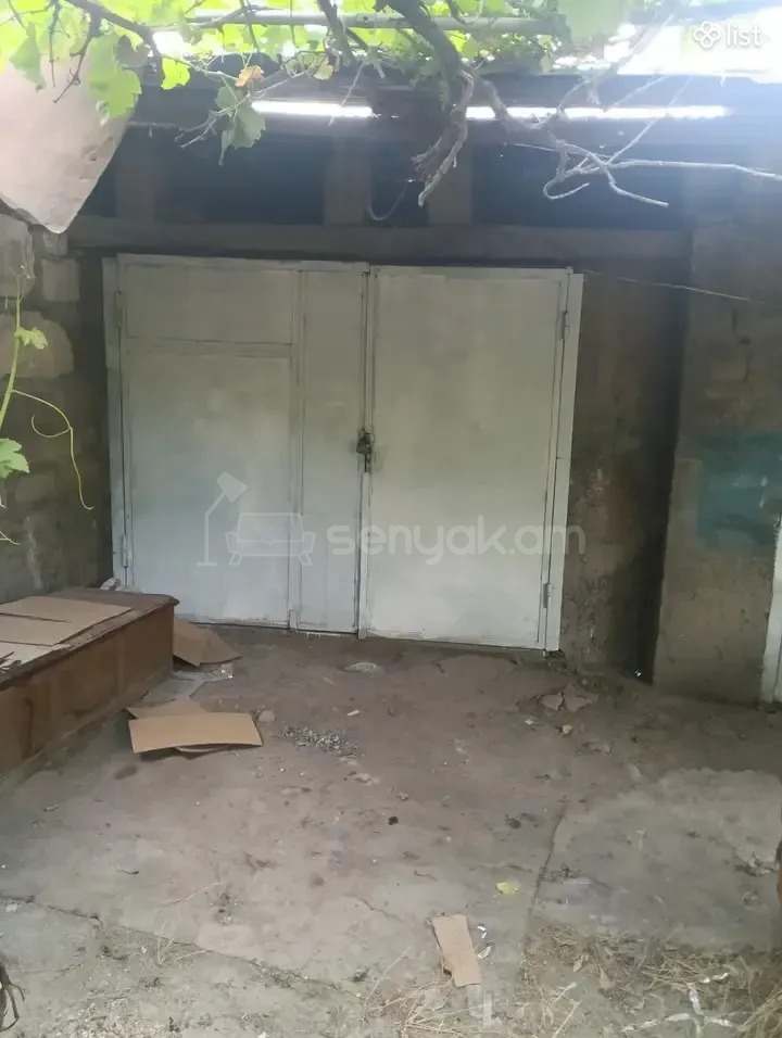 2 Սենյականոց Բնակարան Քարե Շենքում, 56քմ, 2/2 հարկ, Կապիտալ Վերանորոգված