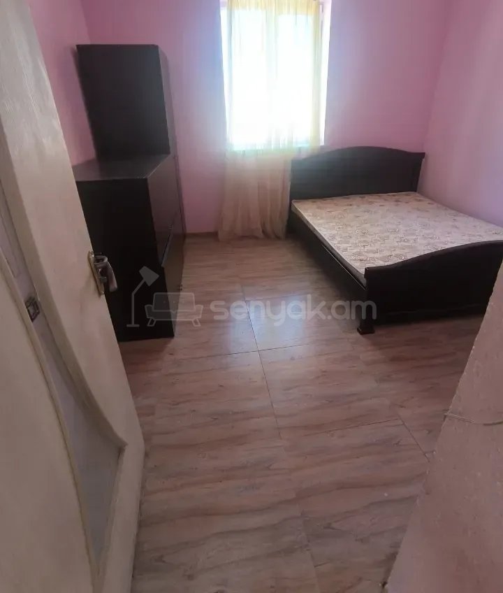 3 Սենյականոց Բնակարան Քարե Շենքում, 78քմ, 1/1 հարկ, Կապիտալ Վերանորոգված, Կահավորված, Արևկող