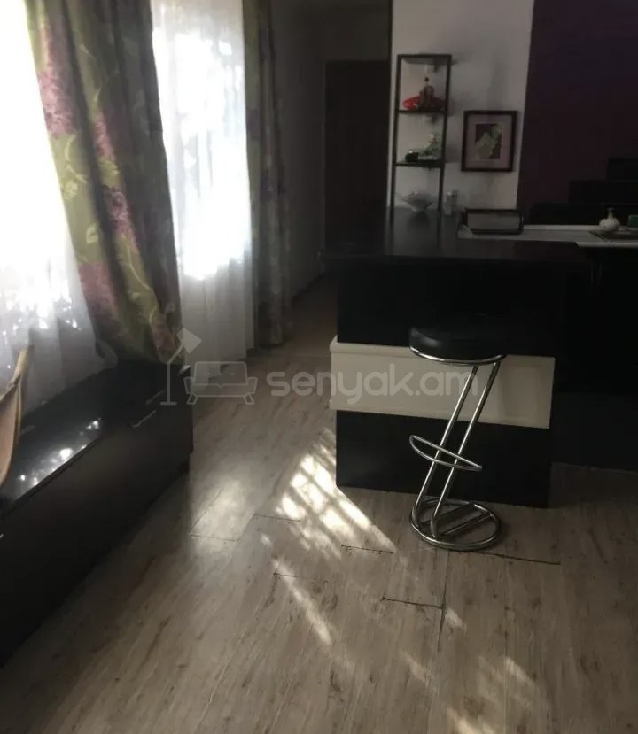 2 Սենյականոց Բնակարան Քարե Շենքում, 56քմ, 1/1 հարկ, Կապիտալ Վերանորոգված, Կահավորված, Արևկող