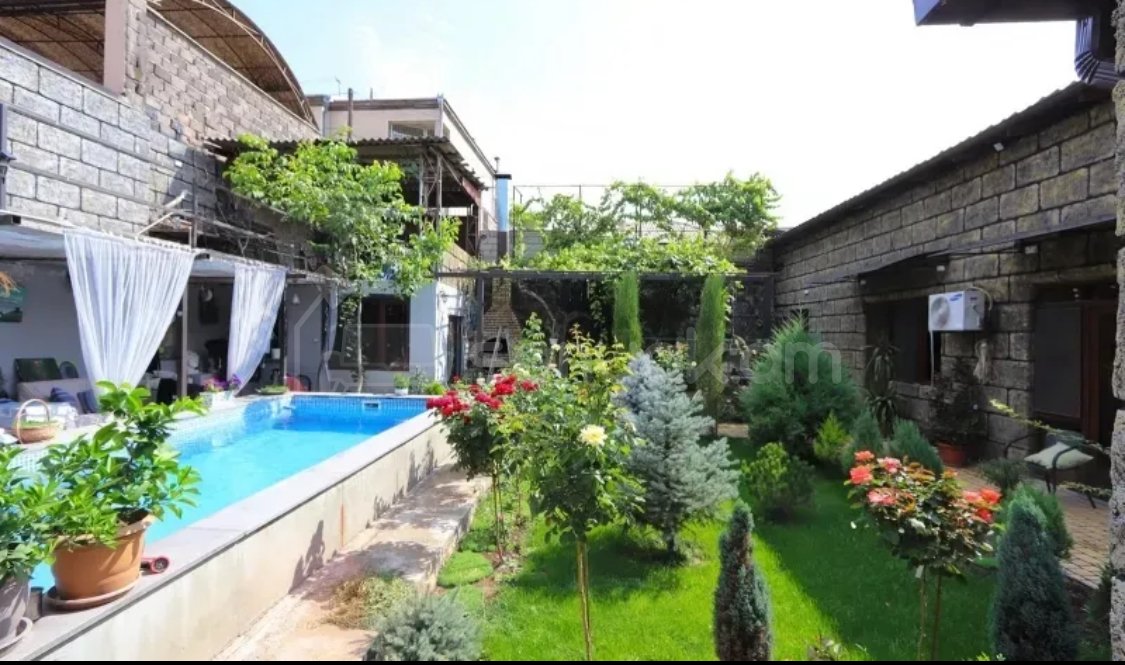 5 Սենյականոց Սեփական Տուն, 350քմ, Կապիտալ Վերանորոգված, Ավտոտնակով