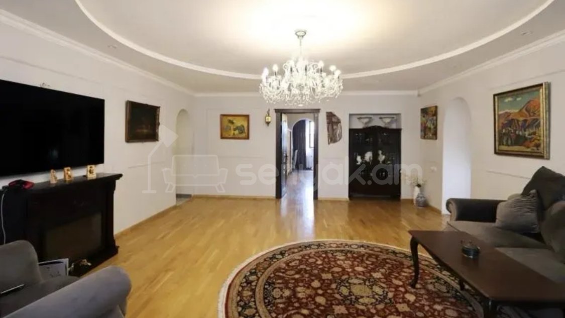 5 Սենյականոց Սեփական Տուն, 350քմ, Կապիտալ Վերանորոգված, Ավտոտնակով