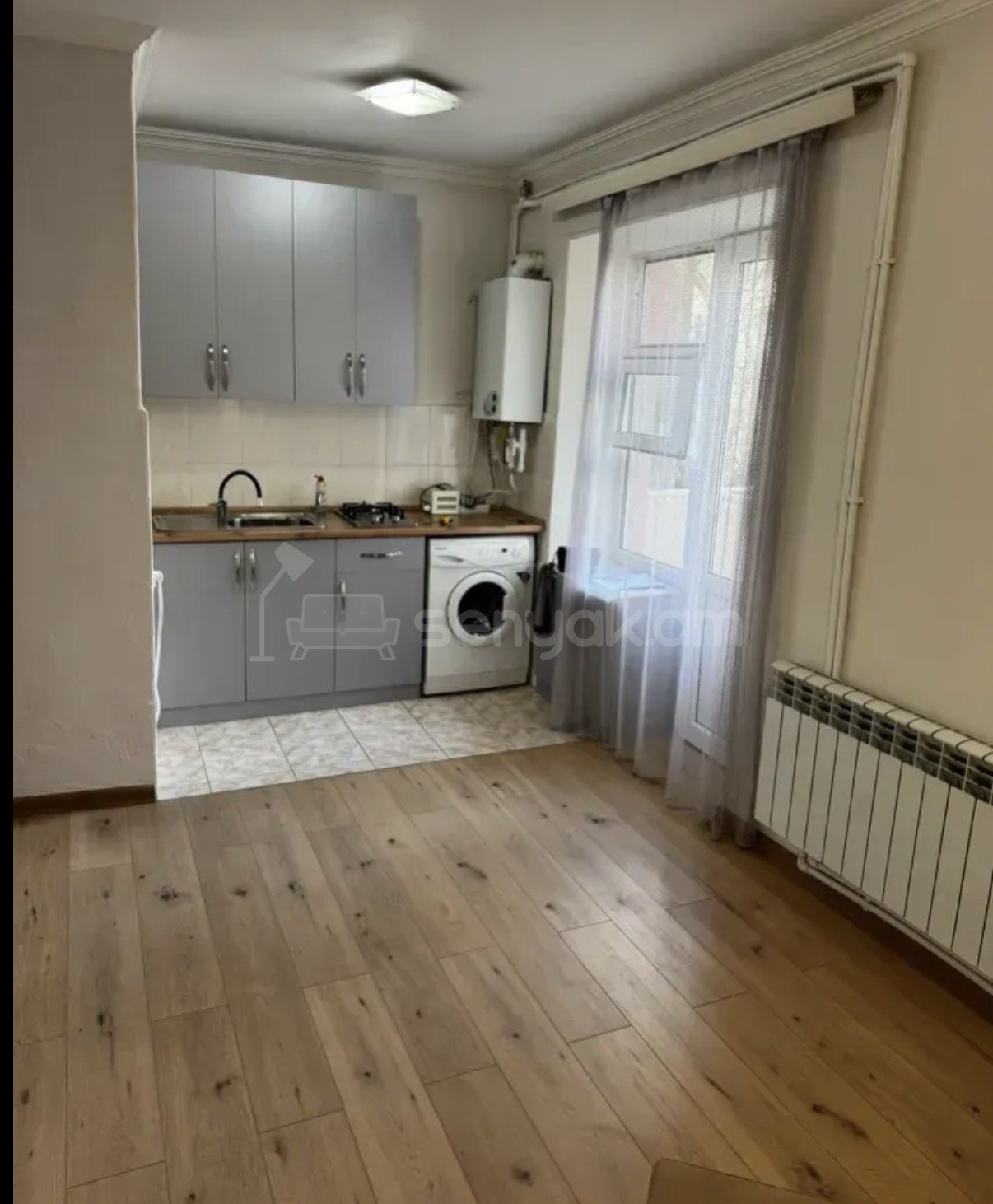 2 Սենյականոց Բնակարան Քարե Շենքում, 37քմ, 3/5 հարկ, Կապիտալ Վերանորոգված, Կահավորված