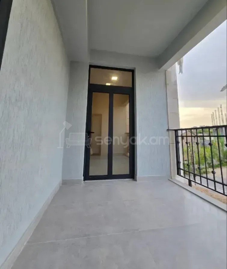 3 Սենյականոց Բնակարան Նորակառույցում, 93քմ, 12/16 հարկ, Զրոյական Վիճակում