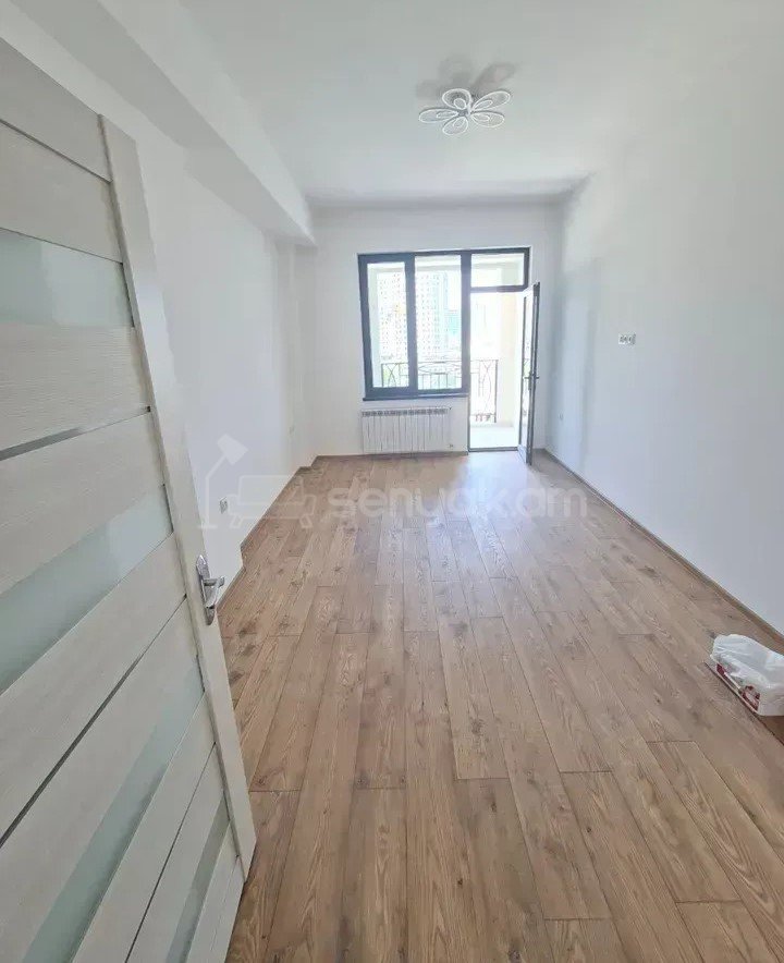 4 Սենյականոց Բնակարան Նորակառույցում, 113քմ, 8/16 հարկ, Կապիտալ Վերանորոգված