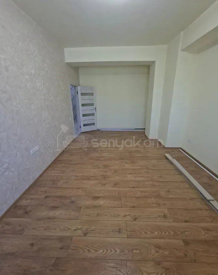 4 Սենյականոց Բնակարան Նորակառույցում, 113քմ, 8/16 հարկ, Կապիտալ Վերանորոգված