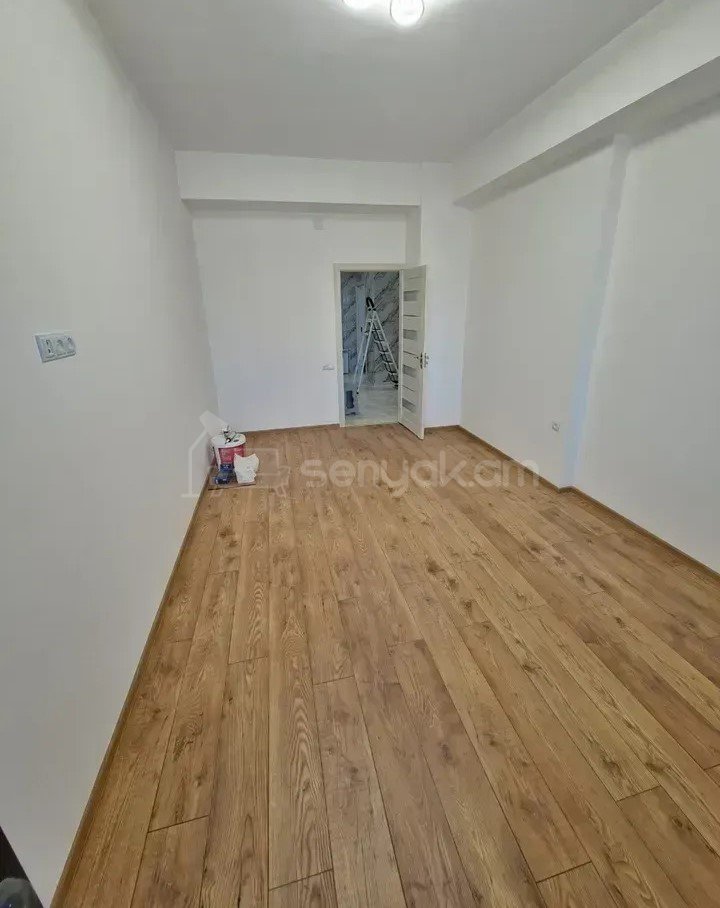4 Սենյականոց Բնակարան Նորակառույցում, 113քմ, 8/16 հարկ, Կապիտալ Վերանորոգված