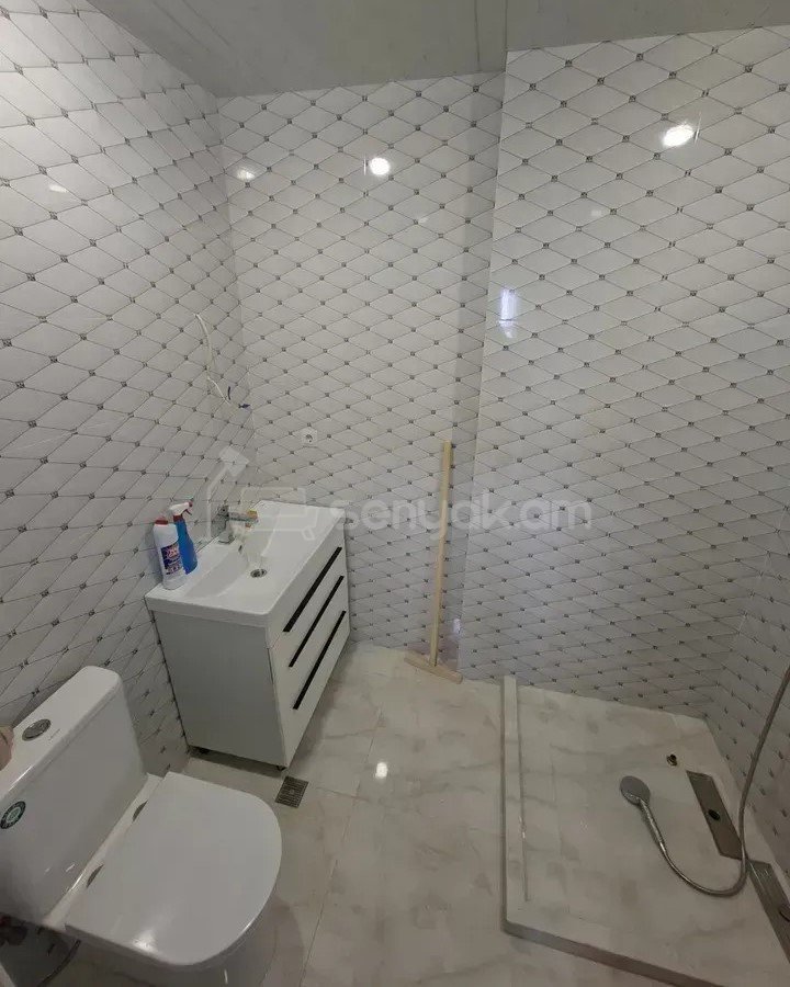 4 Սենյականոց Բնակարան Նորակառույցում, 113քմ, 8/16 հարկ, Կապիտալ Վերանորոգված