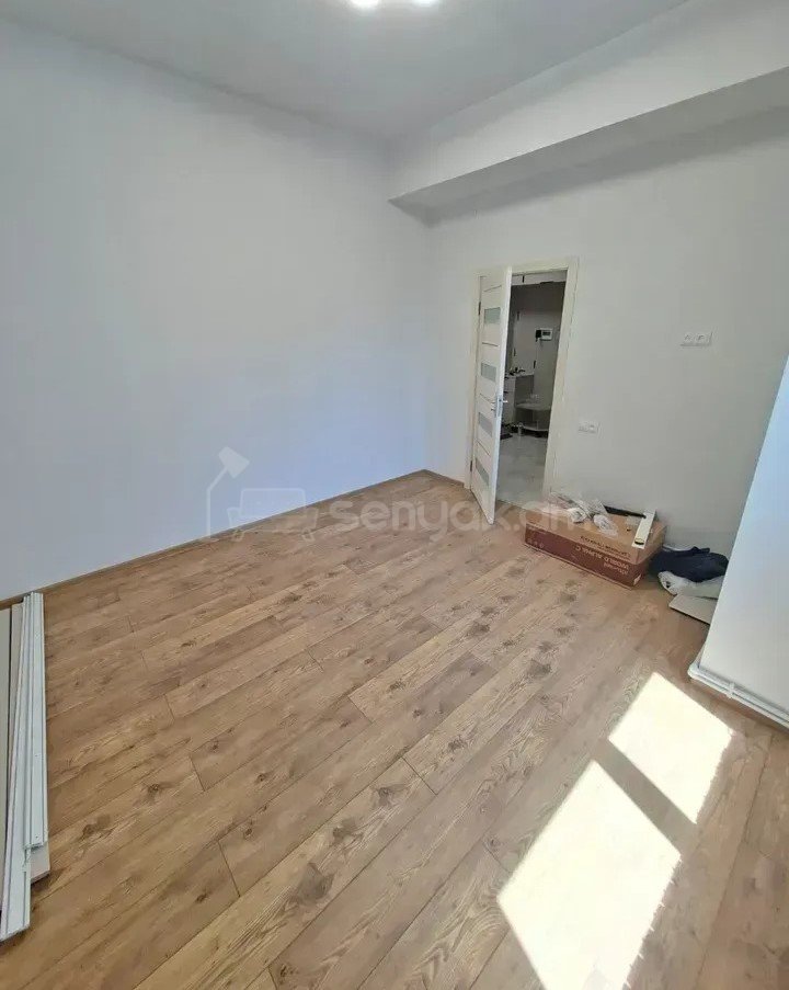 4 Սենյականոց Բնակարան Նորակառույցում, 113քմ, 8/16 հարկ, Կապիտալ Վերանորոգված