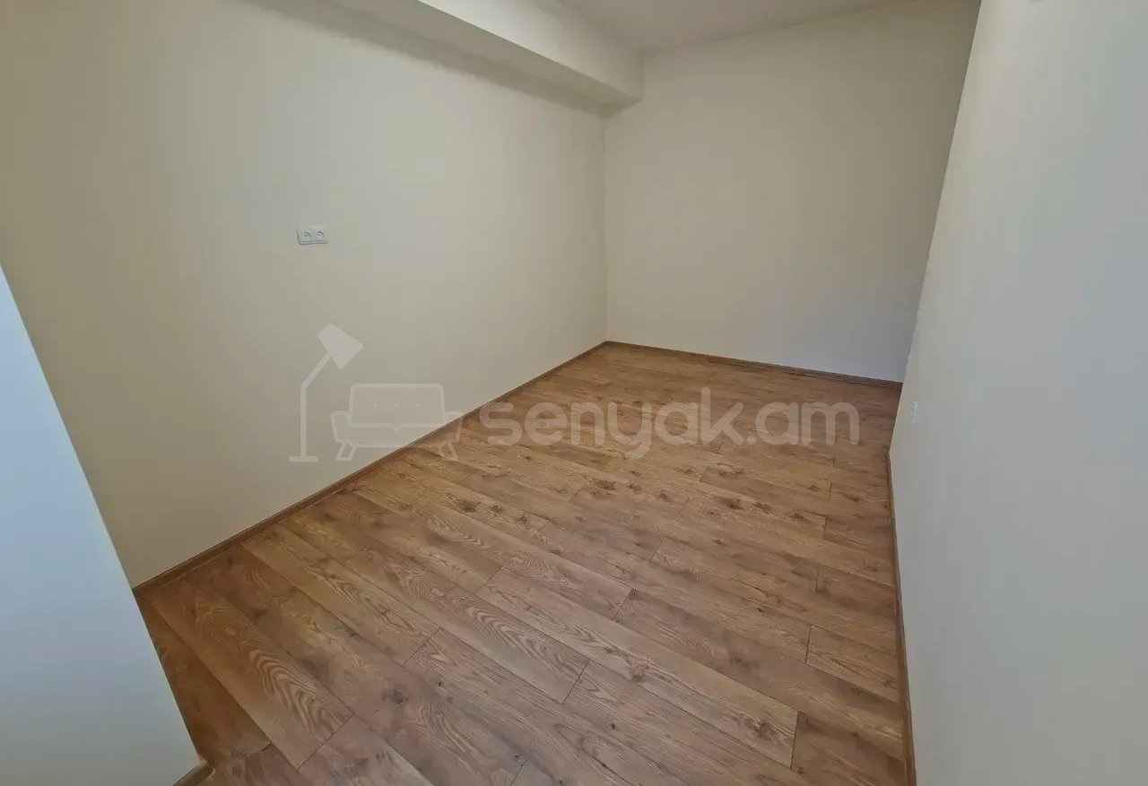 4 Սենյականոց Բնակարան Նորակառույցում, 113քմ, 8/16 հարկ, Կապիտալ Վերանորոգված