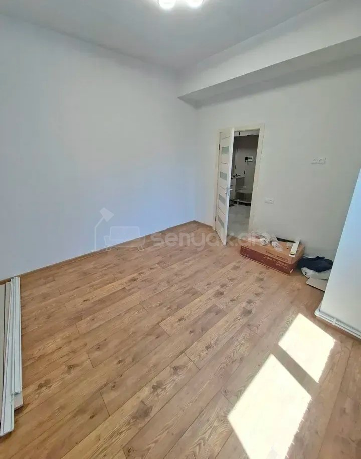 4 Սենյականոց Բնակարան Նորակառույցում, 113քմ, 8/16 հարկ, Կապիտալ Վերանորոգված