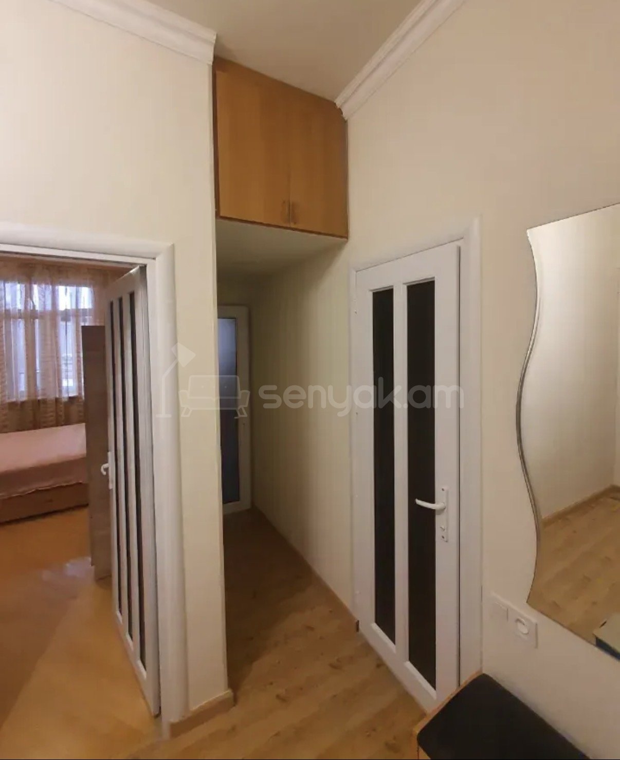 3 Սենյականոց Բնակարան Քարե Շենքում, 62քմ, 4/5 հարկ, Կապիտալ Վերանորոգված, Կահավորված