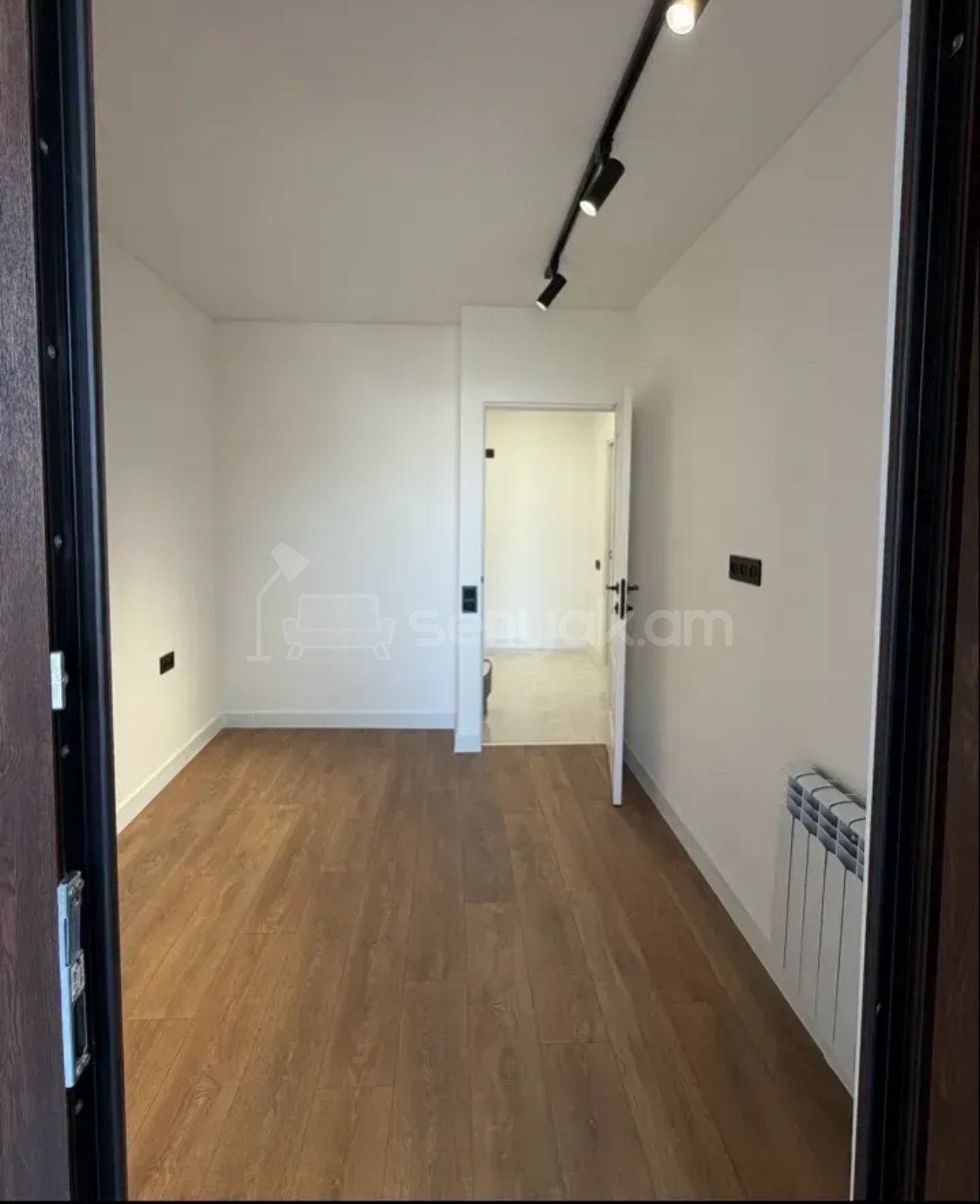 2 Սենյականոց Բնակարան, 44քմ, 5/9 հարկ, Կապիտալ Վերանորոգված, Կահավորված