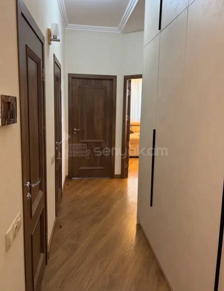 3 Սենյականոց Բնակարան Նորակառույցում, 80քմ, 11/14 հարկ, Կապիտալ Վերանորոգված