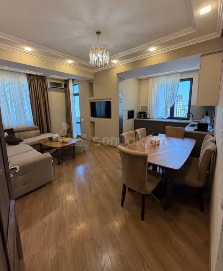 3 Սենյականոց Բնակարան Նորակառույցում, 80քմ, 11/14 հարկ, Կապիտալ Վերանորոգված