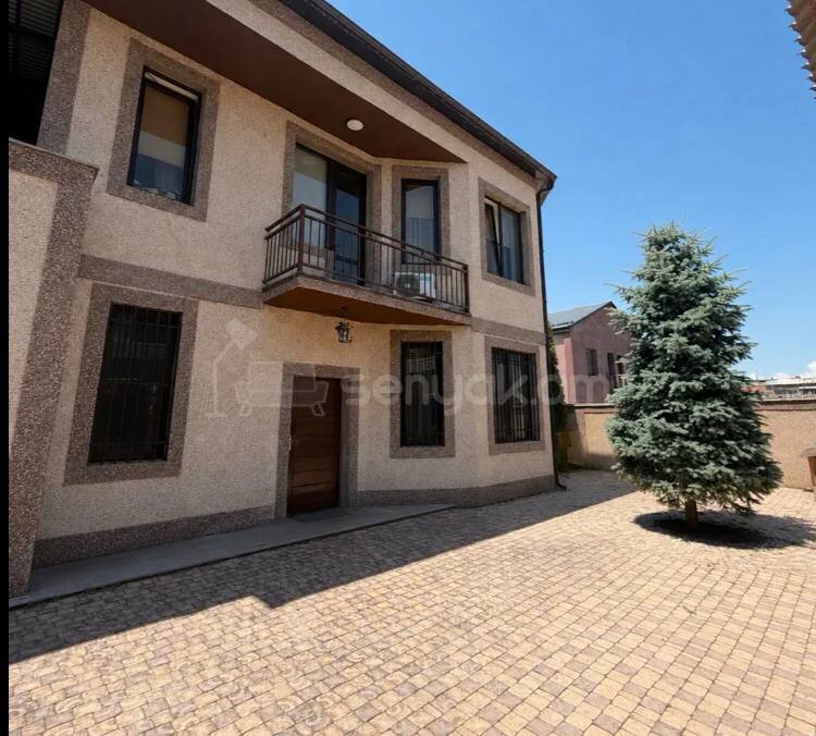 5 Սենյականոց Սեփական Տուն, 203քմ, Դիզայներական Վերանորոգված, Ավտոտնակով