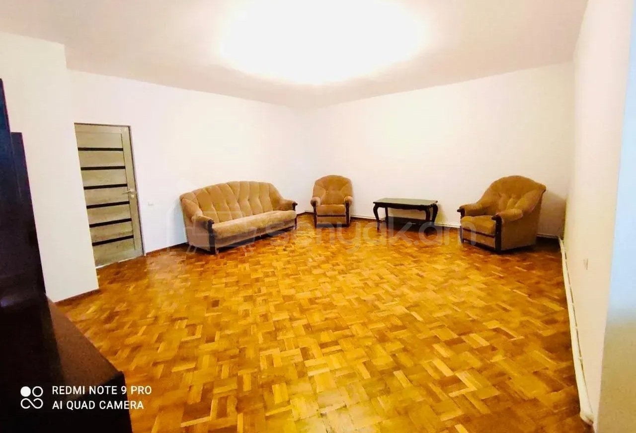 4 Սենյականոց Բնակարան Քարե Շենքում, 100քմ, 3/4 հարկ, Կապիտալ Վերանորոգված